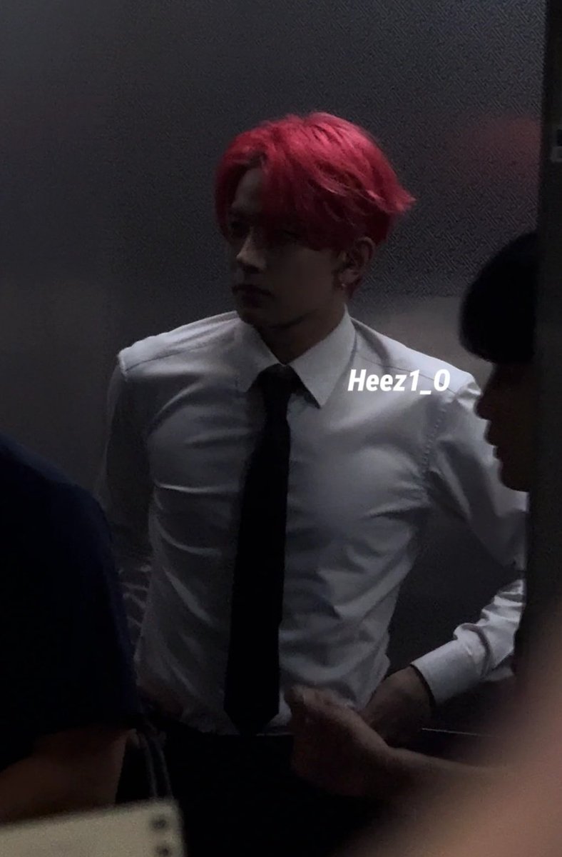 LHS01ACE's tweet image. OH MY GODD LEE HEESEUNG?? 😭😭