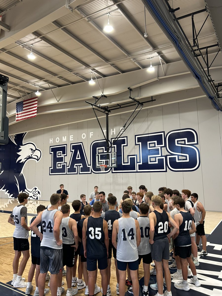 It was a great couple days of camp! Thank you to the Jason Goerge family for sponsoring our Youth Camp for the second consecutive year! 🦅🏀