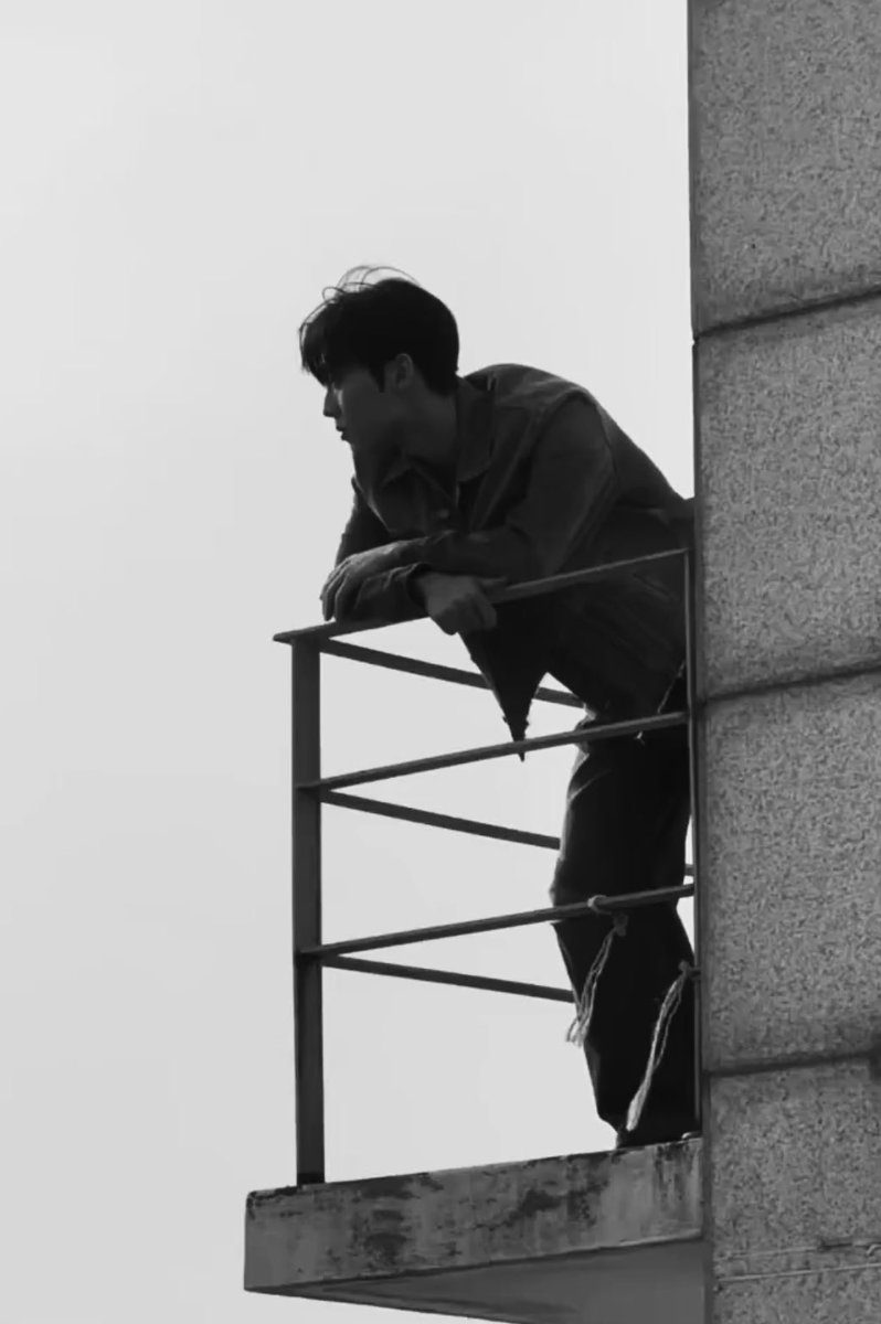 ewrizcd's tweet image. Contemplation.