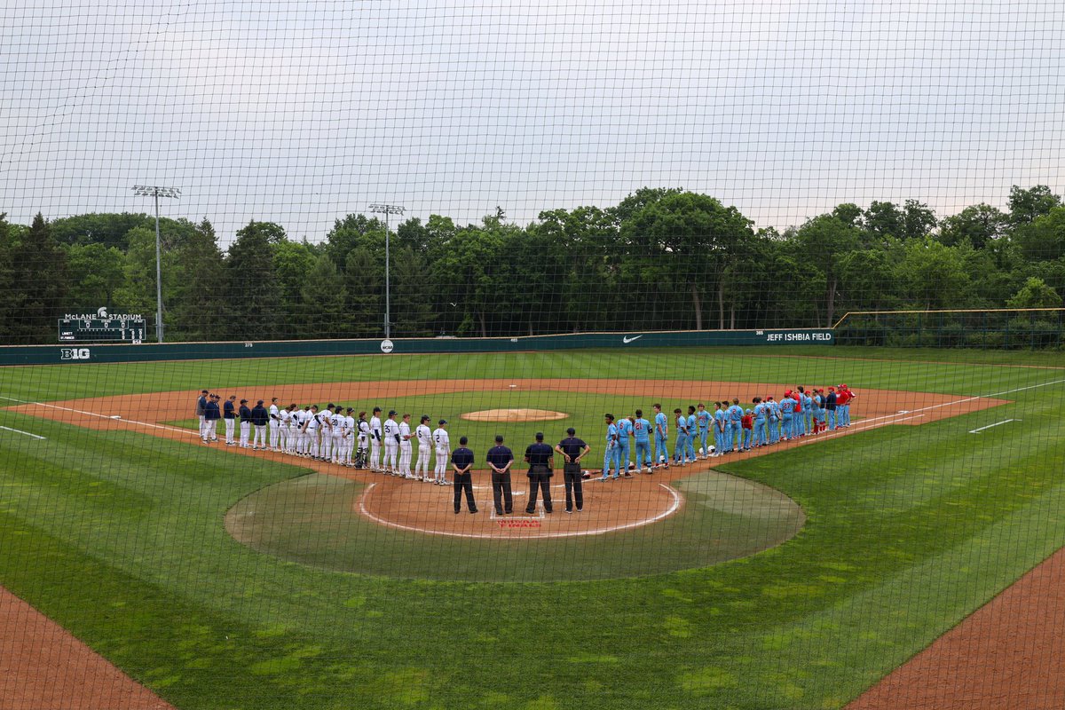 Day 1️⃣ of the <a href="/MHSAA/">MHSAA</a> State Finals is about to get underway

TC St. Francis and <a href="/LiggettKnights/">Liggett Baseball</a> squaring off in a D3 Semi-Final