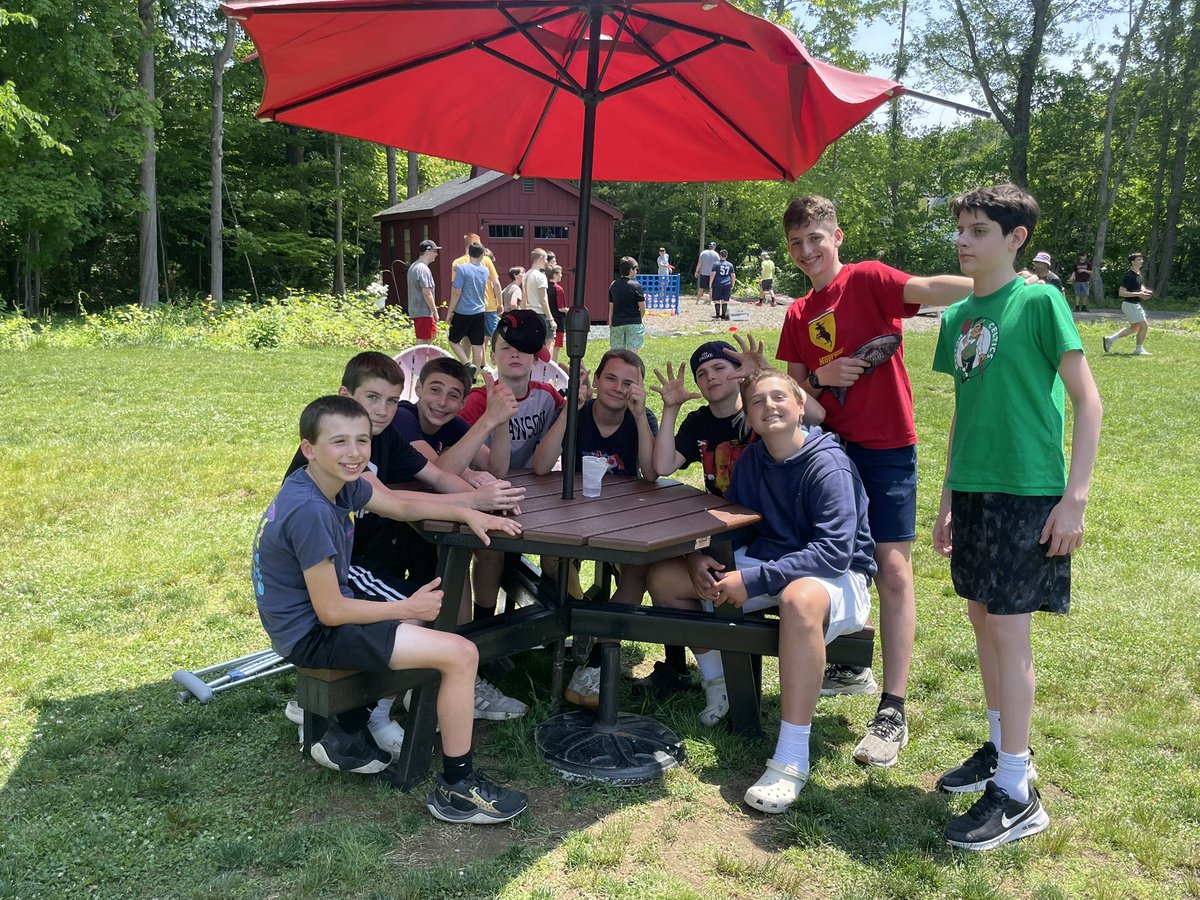 Hanson Middle School tweet media