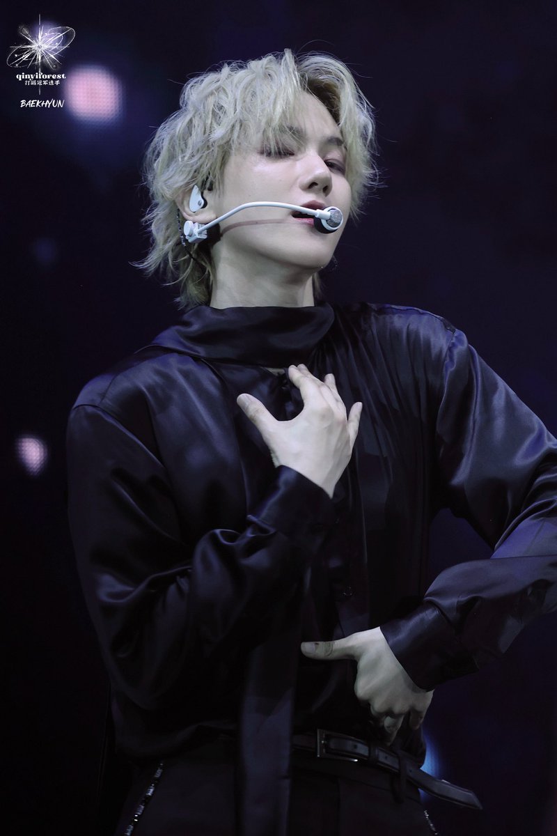 qinyiforest (@qinyiforest) on Twitter photo 🐶백현|250607 Seoul Reverie🍬
Fjaka✨
<a href="/B_hundred_Hyun/">Baekhyun_EXO</a> <a href="/BAEKHYUN_INB100/">BAEKHYUN_official</a>
#백현 #BAEKHYUN #ベッキョン #伯贤 🐶백현|250607 Seoul Reverie🍬
Fjaka✨
<a href="/B_hundred_Hyun/">Baekhyun_EXO</a> <a href="/BAEKHYUN_INB100/">BAEKHYUN_official</a>
#백현 #BAEKHYUN #ベッキョン #伯贤