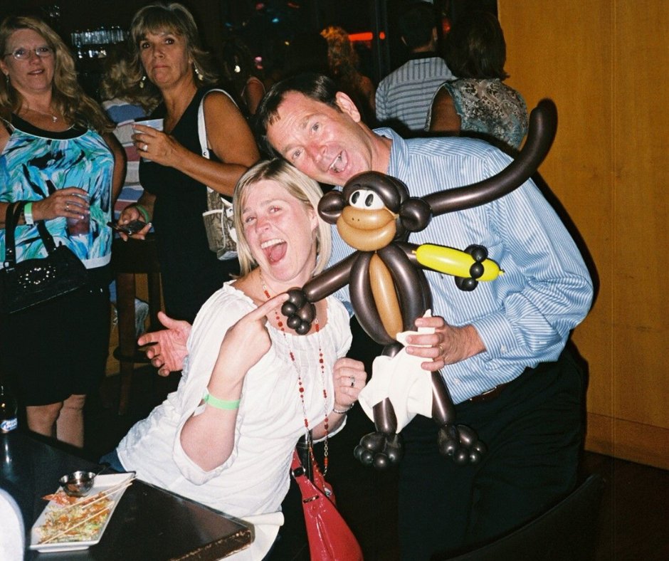 IREMstlouis's tweet image. #ThrowbackThursday to the 2008 Regional Meeting 🎈
Henry Voges + Jennifer Schlueter + one balloon monkey = unforgettable moment 🐵
Were you there? Tag someone who was!
#IREMSTL #ThrowbackFun #IREMPeople