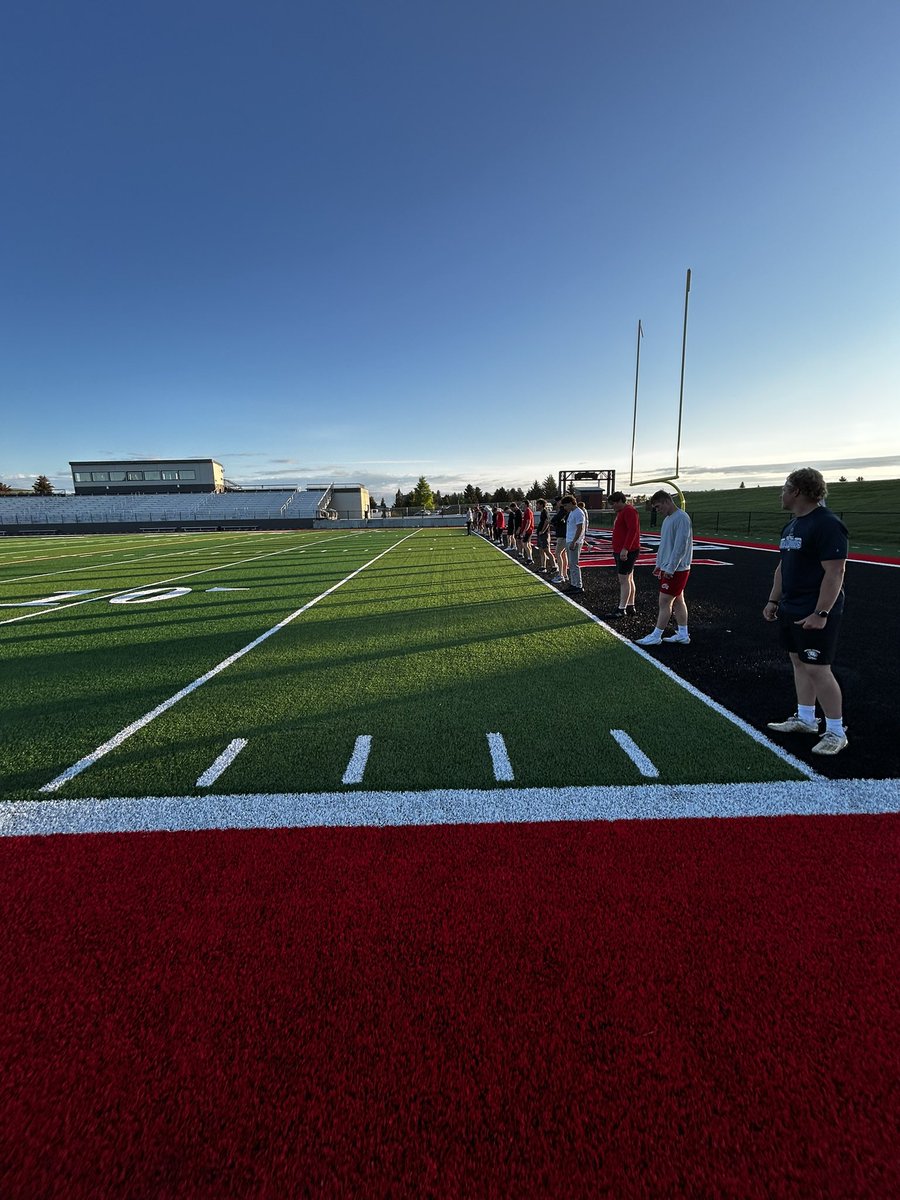 Good Morning from the Bulldogs in Dillon, MT🐾 less than 8 weeks out!!