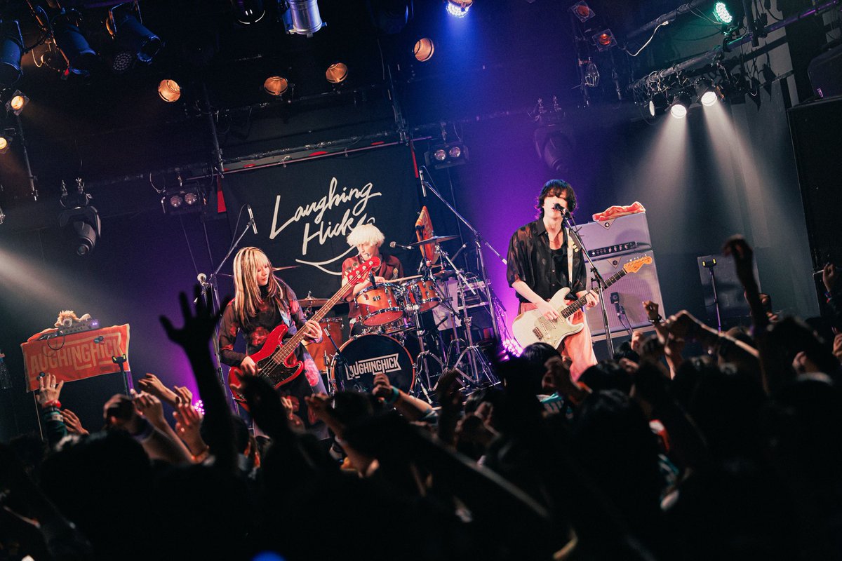 Laughing_Hick's tweet photo. 【仙台MACANA Thank you !!】

ついに開幕したRACCOON DOG TOUR！！！

初日仙台 最高に熱いフロアでした❤️‍🔥
仙台からこのツアーをスタートできて本当に良かった🫱🏻‍🫲🏼🌟

またライブハウスで会いましょう！！
ラクーンドッグツアー、行ってきます🏃‍♂️🏃🏃‍♀️

Photo by @son_tkhs https://t.co/XDLimG2ZFE