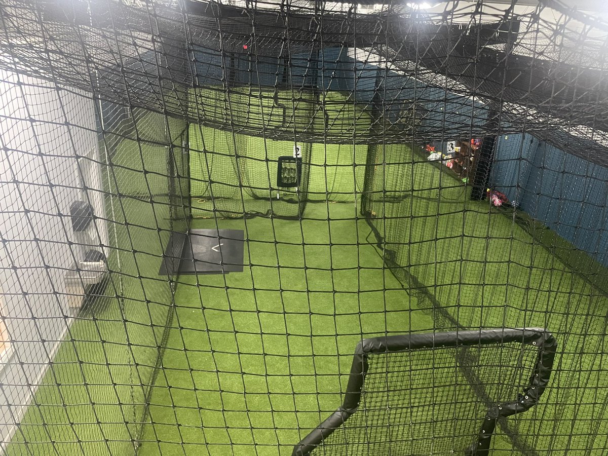 BullSharksBSBL's tweet image. Rain outs?… Never heard of them🦈⚾️ #DirtyWaterDogs

With our own personal facility, we’re still able get quality work in, even in Galveston’s unpredictable weather.