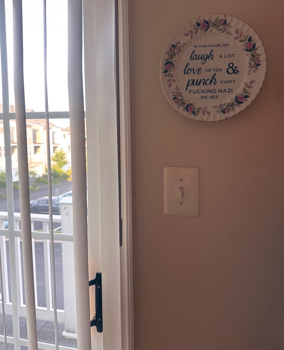 The Sassiest Semite tweet media