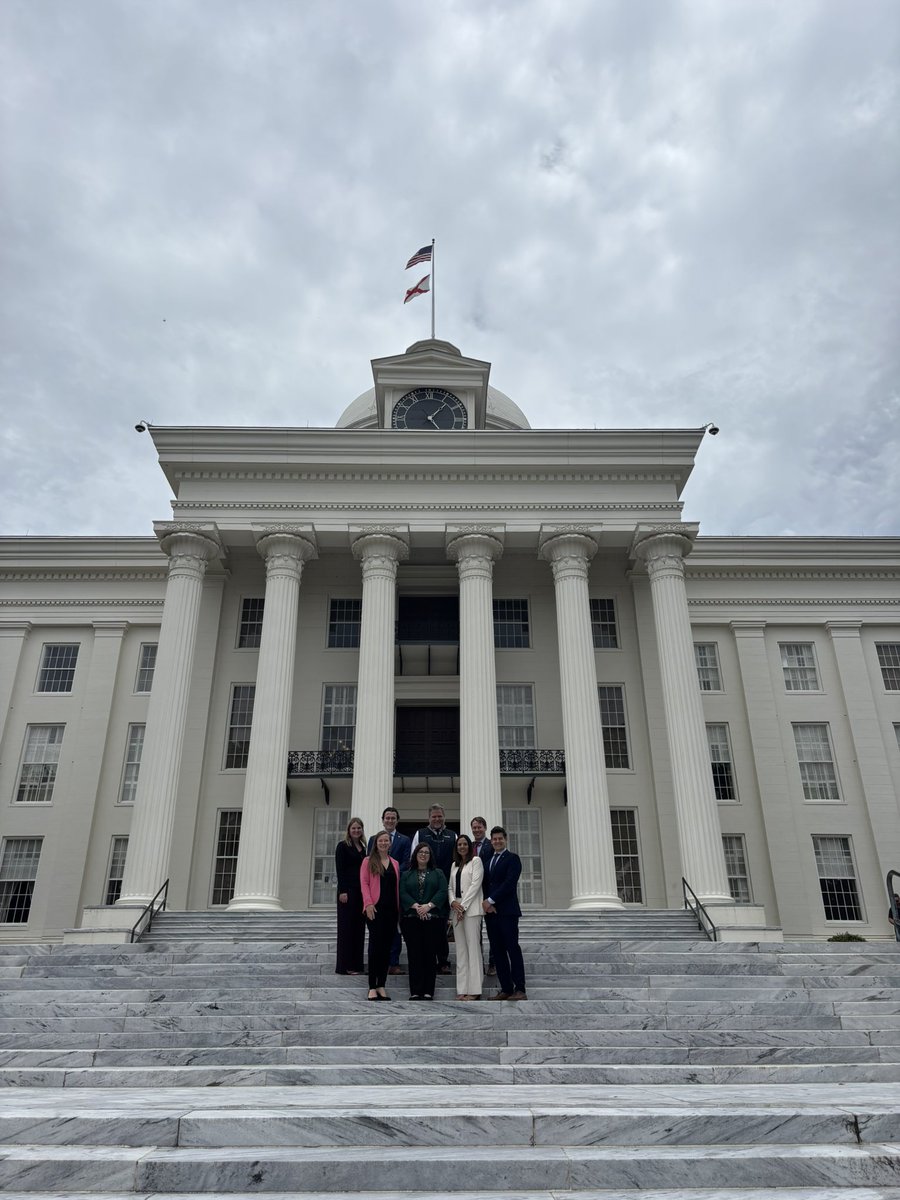 On Monday, Alabama Governor Kay Ivey signed HB384 into law, and Alabama became the second state in the nation to fortify corn masa flour with folic acid. This bill will reduce neural tube defects such as spina bifida. 🧵