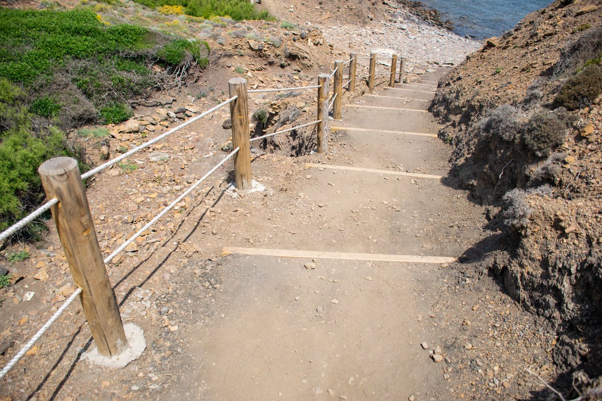 Menorca Reserva de Biosfera (@menorcabiosfera) on Twitter photo El dept. de Medi Ambient, Reserva de Biosfera i Cooperació del <a href="/ConsellMenorca/">Consell de Menorca</a> rehabilita quatre punts del tram 5 de #CamídeCavalls afectats per l’erosió.
Les actuacions de millora van finalitzar el passat 7 de maig i han tingut un cost de 41.970,91 €.
bit.ly/RehabilitacioC… El dept. de Medi Ambient, Reserva de Biosfera i Cooperació del <a href="/ConsellMenorca/">Consell de Menorca</a> rehabilita quatre punts del tram 5 de #CamídeCavalls afectats per l’erosió.
Les actuacions de millora van finalitzar el passat 7 de maig i han tingut un cost de 41.970,91 €.
bit.ly/RehabilitacioC…