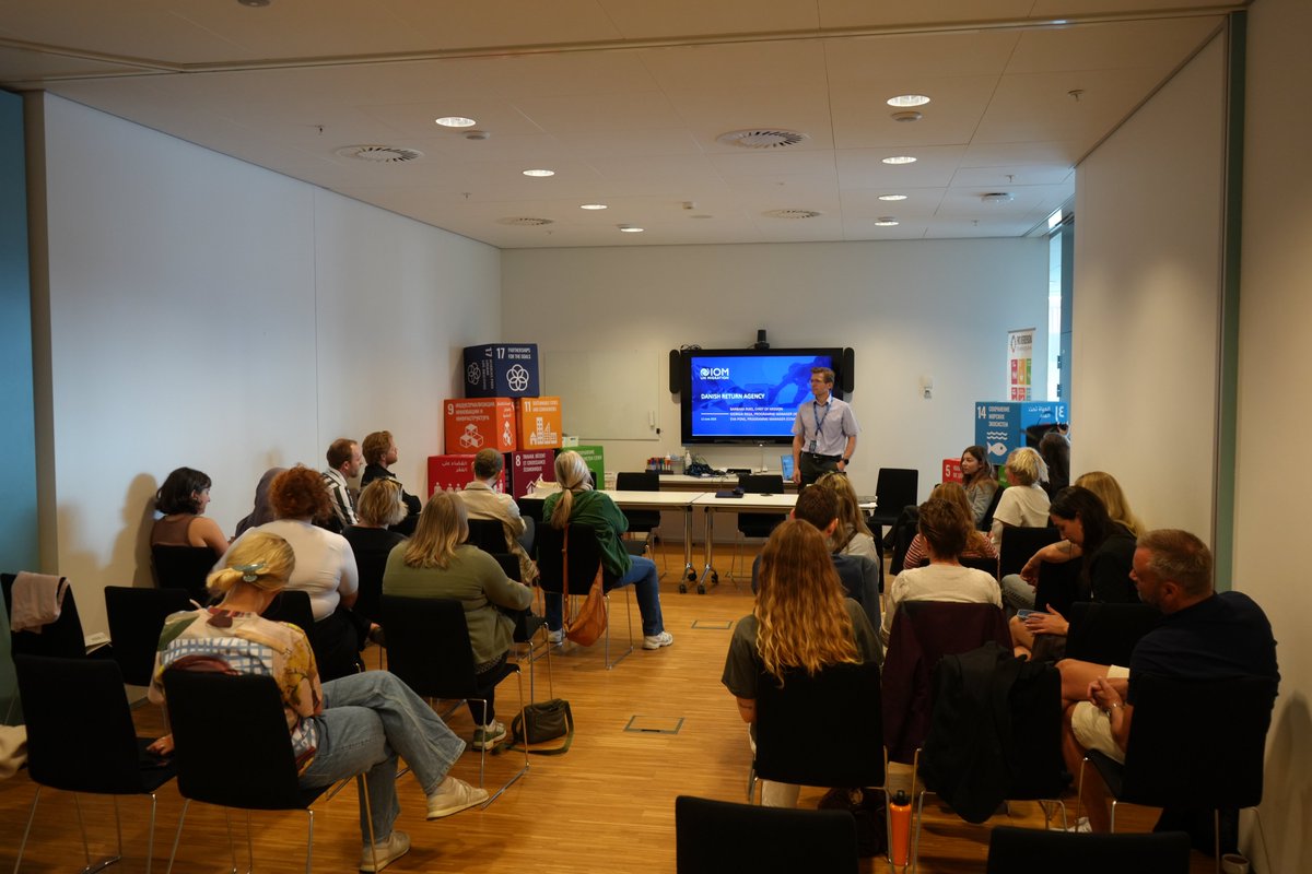 IOMDenmark's tweet photo. Today, we welcomed the Danish Return Agency to @UNCityCPH for a presentation on @UNmigration's work on rights-based #return management, #readmission & #LegalIdentity, Assisted Voluntarily Return & Reintegration #AVRR.
We also provided an overview of @DanishMFA funded Programmes. https://t.co/oCRSCIKDVj