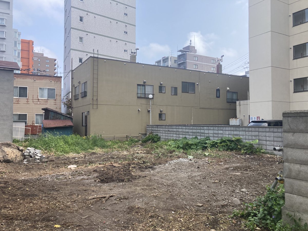 ly_ryo's tweet photo. 草刈・木の伐採から抜根　ガレージの解体までやらせて頂きました。

#札幌便利屋
#伐採
#抜根
#札幌クリーンエージェント https://t.co/wqDzw04ARD