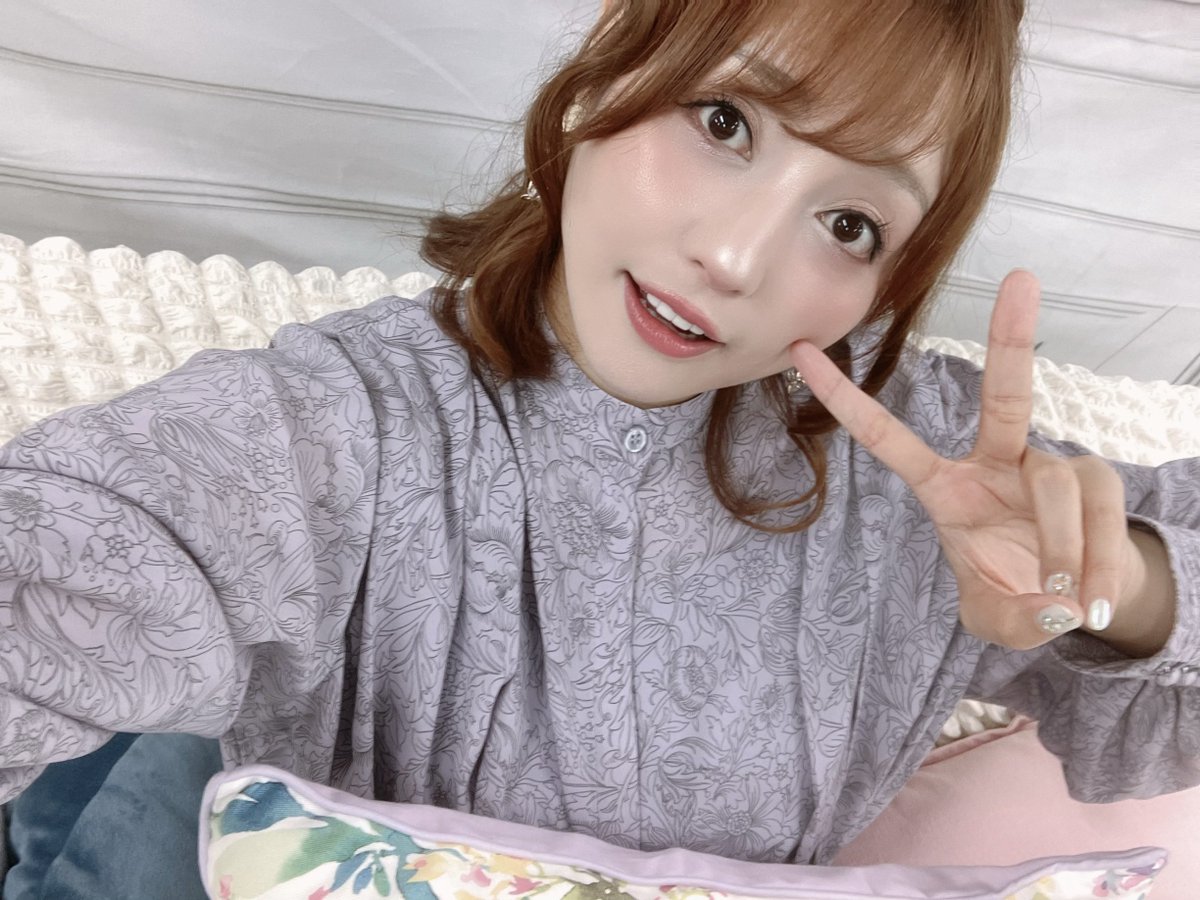 #のんプティ ありがとうございました！

みんなとの時間本当に楽しいなあ。
幸せだなあ。
おたよりもコメントもありがとう〜♡

次回は6月26日(木)21時〜
⇒youtube.com/@MoeMiofficial
📮moemi.letter@gmail.com