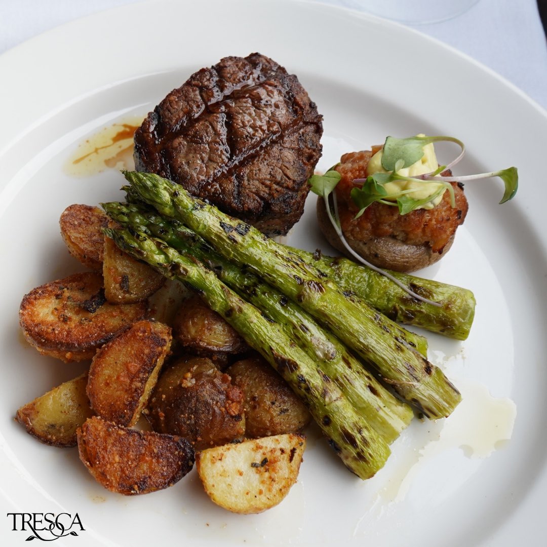 Our Filetto is a classic with a decadent twist. Enjoy filet mignon with roasted baby Yukons, vegetables, demi-glace, and a rich, savory lobster-stuffed mushroom.

Book your reservation: opentable.com/r/tresca-boston

#trescanorthend #bostoneats #bostonfoodies #northendboston #boston