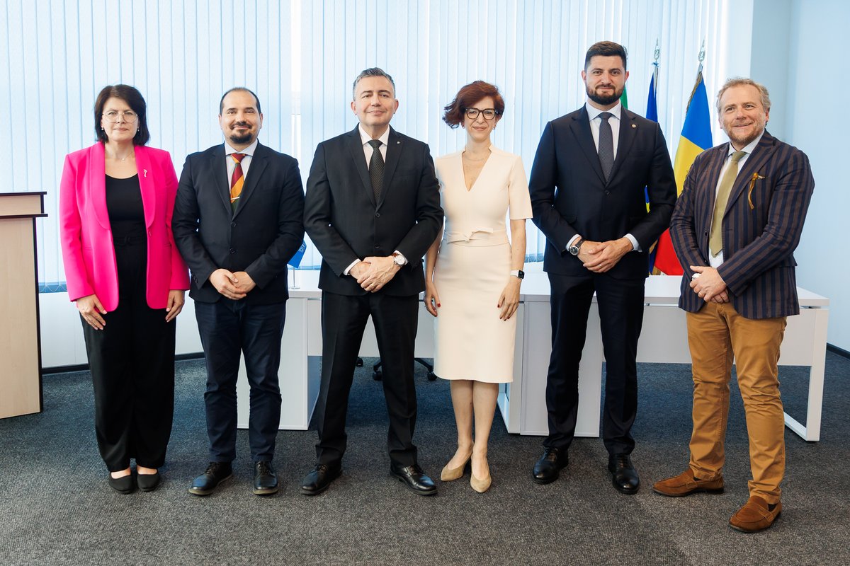 Aics_Kiev's tweet photo. 🇮🇹🤝🇲🇩 Italy and @UNDP signed today a €14 M agreement to strengthen Moldova’s social protection and energy resilience.

🔗 https://t.co/yuvlhCDt7a

@ItalyinMDA @aics_it @UNDPMoldova https://t.co/uX7Dr5KYDd