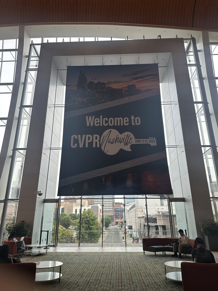 yusuf_dalva's tweet image. Just arrived at #CVPR2025 ! It’s great to be back for another conference. If you are around and would like to have a chat hmu, DMs open!