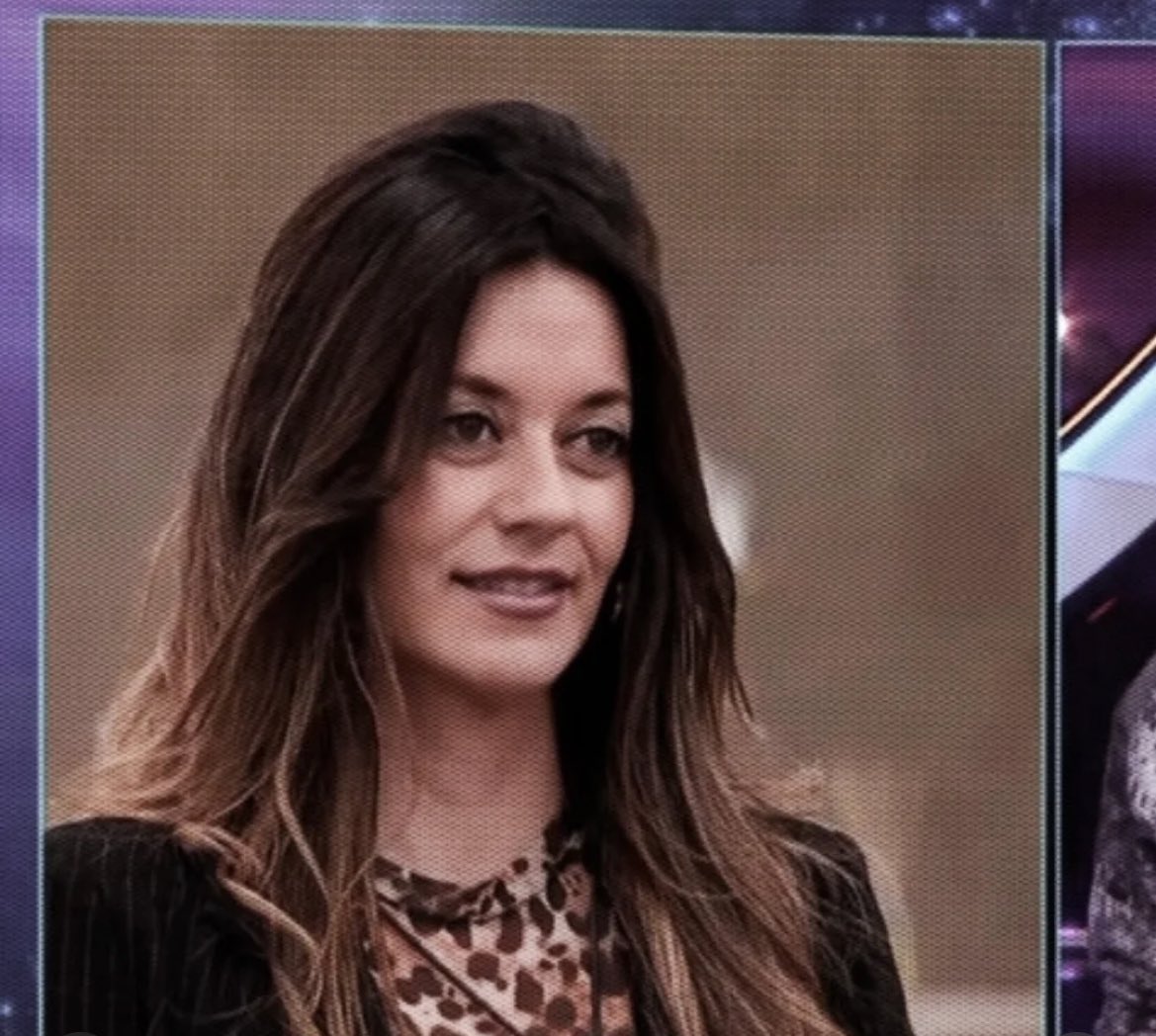 GranGhHermano's tweet photo. Estamos TODOS de acuerdo que uno de ellos 3 tiene que ganar este #GranHermano ? Por eso necesitamos unirnos y todo mandar TATO AL 9009 #TatoAl9009 #GHxToraYPoggi https://t.co/0qNh0uwPEx