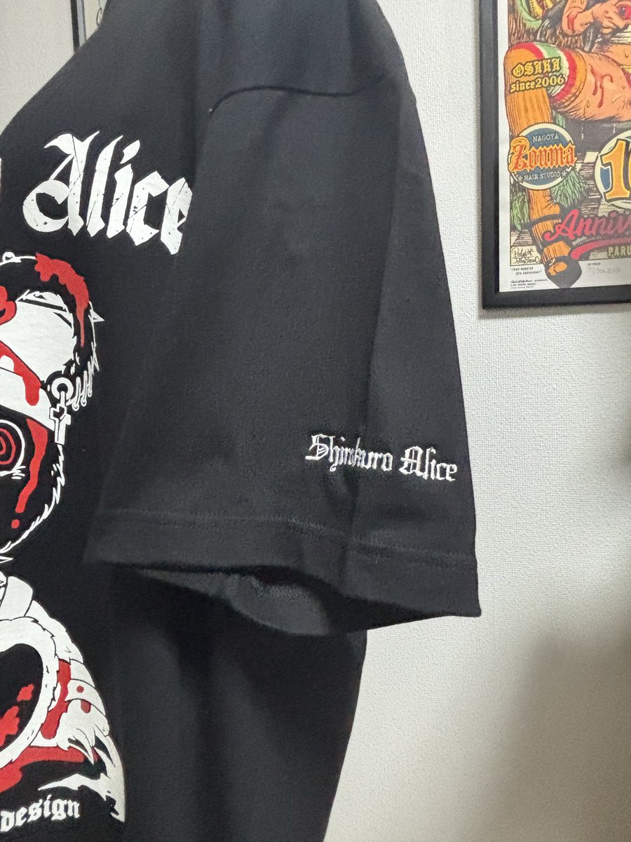 player__design's tweet photo. 【フロアマップ解禁】
シルクスクリーンだけではなく、
刺繍加工が出来るのが自社の強み‼️
白黒アリス×PLAYER限定コラボグッズ是非当日手に入れてくださいね✨
15:00~16:00はメンバー様もいらっしゃいます🫶 https://t.co/cGuuaqcZWs