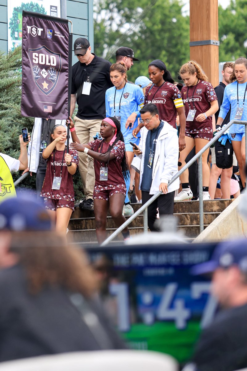 Zoe Miles tweet media