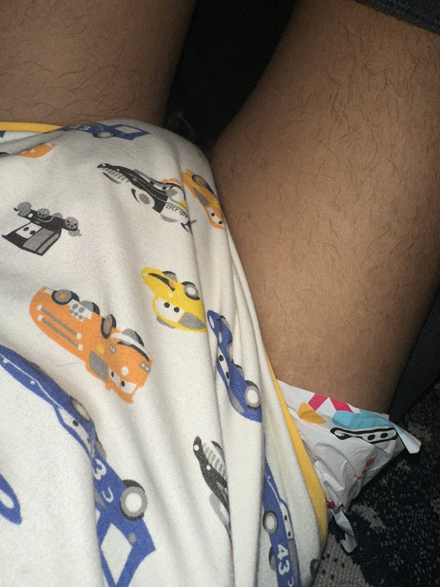 MarcTuker's tweet photo. I think I had a small accident 🥺🥺🥺 https://t.co/5mQzk5A5JF