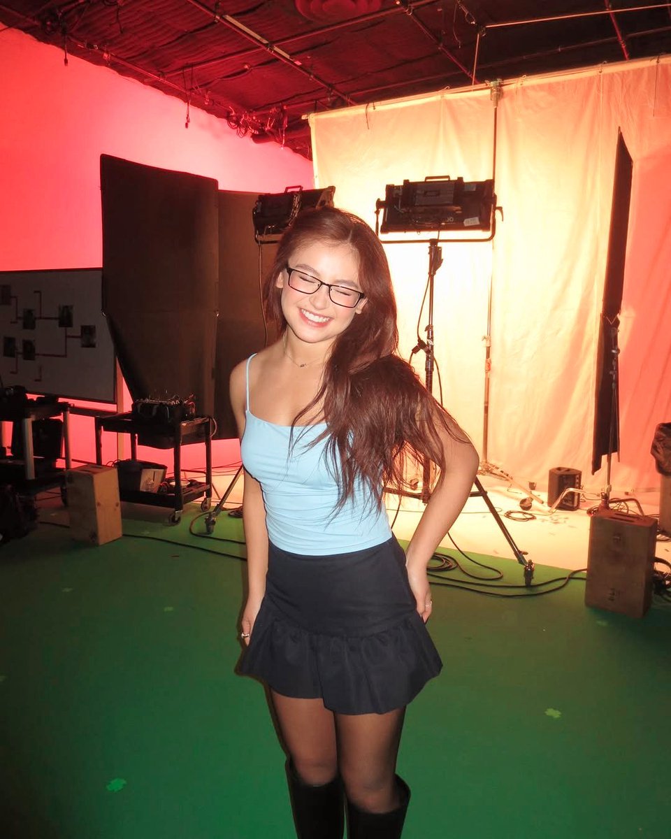 annacaith's tweet image. brings back all the in-between moments. the lights, the quick touch ups, and all the little laughs we shared off camera. it was such a fun time, and it felt like we were making our own little part of the story, even when the cameras weren’t rolling. love it so much!