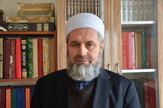 🔴 Âlimler ve Medreseler Birliği Genel Başkan Yardımcısı Abdulkuddüs Yalçın, Refah yürüyüşüne katılmak için gittiği Kahire’de, oteline yapılan baskınla gözaltına alındı.