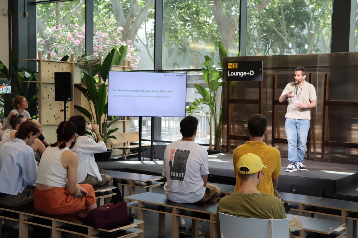 BarcelonaBeta's tweet image. Gràcies, #SonarPlusD, for the opportunity to share our work on blood biomarkers to detect #Alzheimers.

We’re proud to be part of a conversation that brings cutting-edge science to the forefront of creativity and innovation. 🧠 #Sonar2025