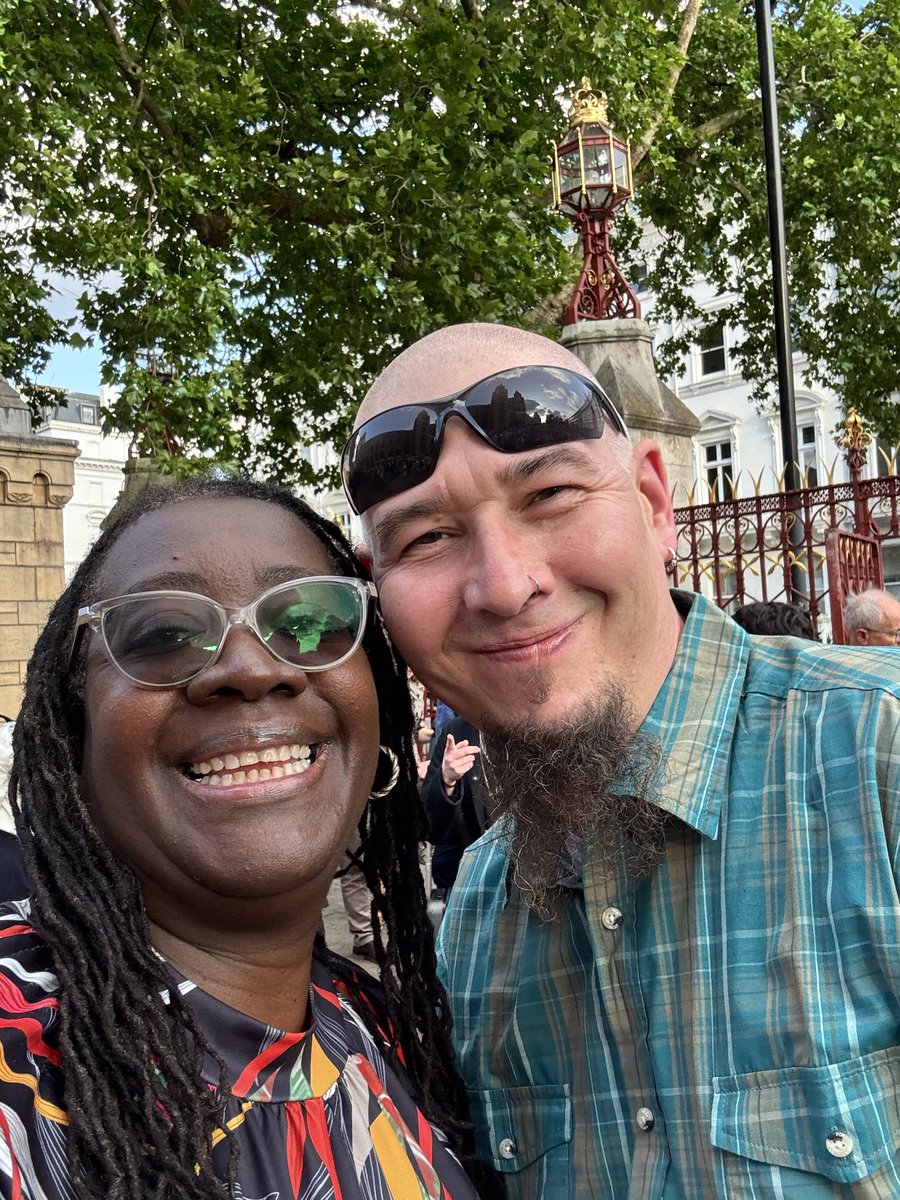Sage authors party ⁦<a href="/ProfBroderick/">Prof AmandaBroderick</a>⁩ ⁦<a href="/RobertWaterson1/">Rob Waterson RN (He/Him)</a>⁩