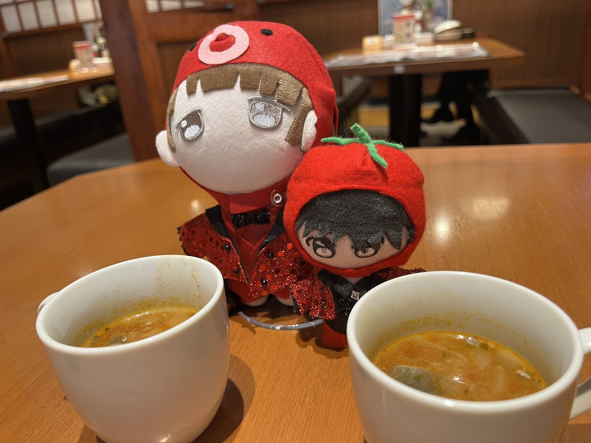 shuuukunn1's tweet photo. ﾌﾞｲﾔｯ‼️🦞🦀🐙🍅
（アリーナ〜♪🎤）
一���にテッペン目指そうぜ〜☝️
＃情熱のブイヤベース
＃FOR_ACE
＃フォーエース
#高田舟 
＃加藤凪希 https://t.co/zW0wzRnEQ5