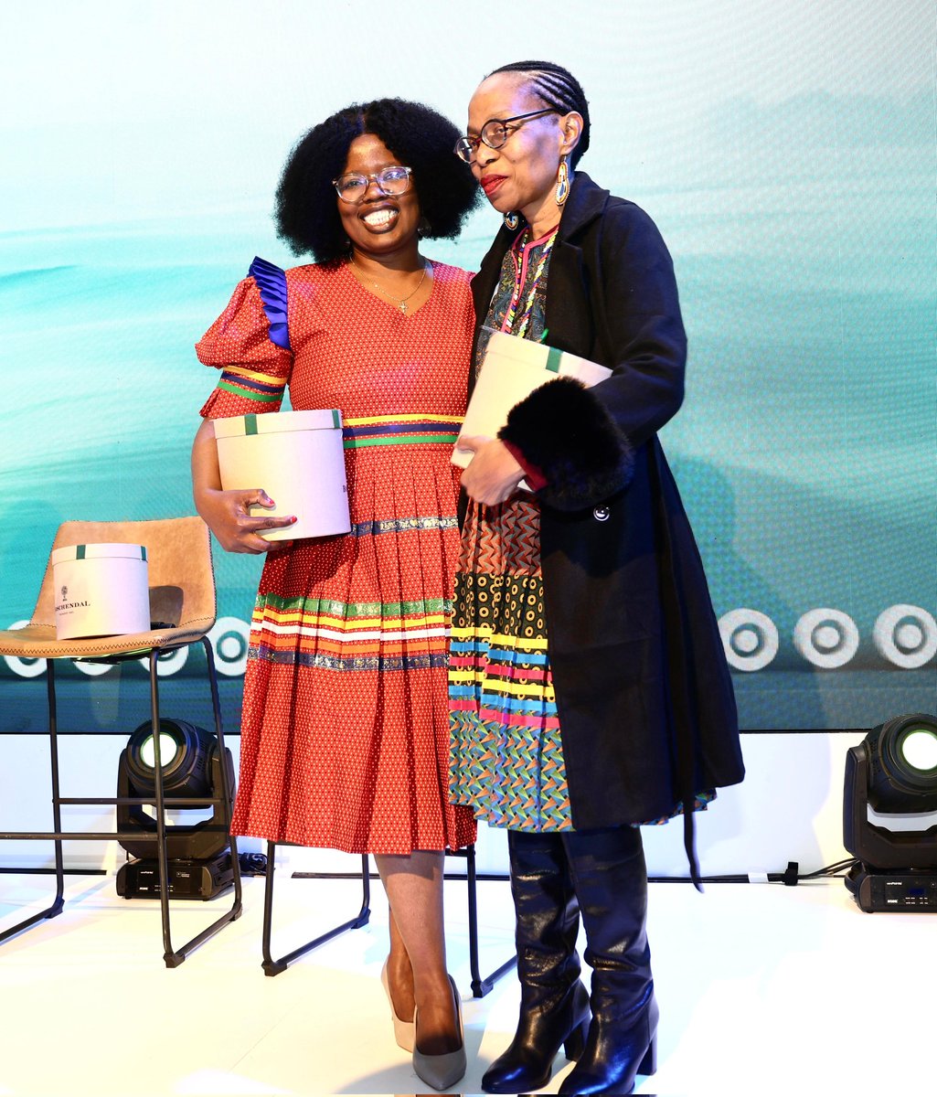 HigherEduTrainingZA (@higheredugovza) on Twitter photo Minister <a href="/Dr_NobuhleN/">Dr Nobuhle Nkabane</a> unveils CHIETA’s three new NQF-aligned Green Hydrogen qualifications at the Africa Green Hydrogen Summit today.
#AfricaGreenHydrogenSummit #GreenHydrogen #SustainableGrowth Minister <a href="/Dr_NobuhleN/">Dr Nobuhle Nkabane</a> unveils CHIETA’s three new NQF-aligned Green Hydrogen qualifications at the Africa Green Hydrogen Summit today.
#AfricaGreenHydrogenSummit #GreenHydrogen #SustainableGrowth