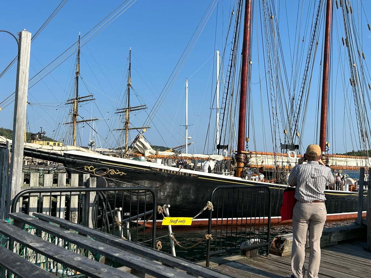 🚢 Exciting opportunities + strong partnerships came out of the Cruise Canada New England Symposium in Halifax this week.  
From niche port showcases to key regional connections (📸 Ministers of Tourism from PEI &amp; NS), this event helps shape the future of NS #CruiseTourism