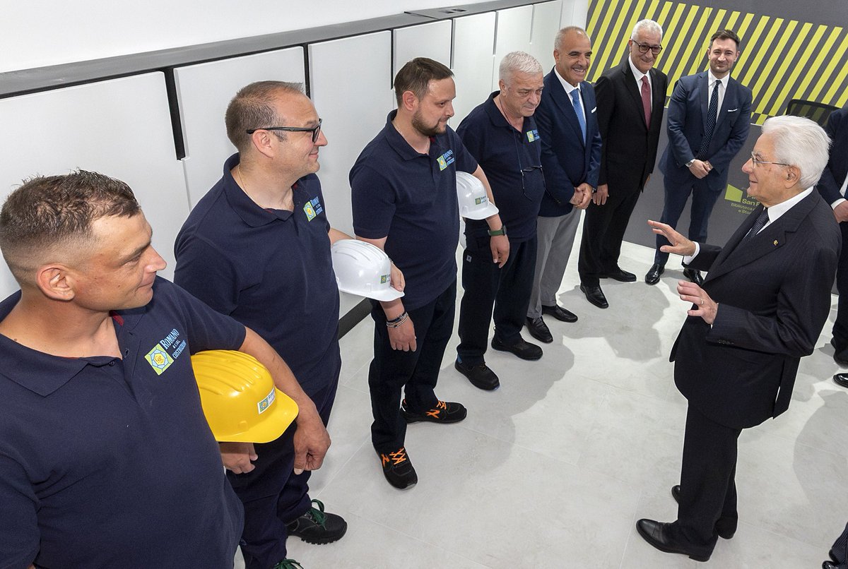 Il Presidente Mattarella ha inaugurato il nuovo percorso di visita a Palazzo San Felice, futura sede della Biblioteca di Archeologia e Storia dell’Arte

Il video: youtu.be/8pjW8HYuEeA?si…