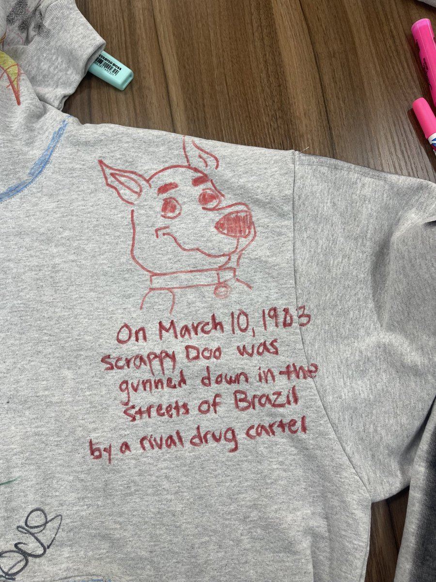 slumpykev's tweet image. On March 10, 1983
Scrappy Doo was 
gunned down in the
streets of Brazil
by a rival drug cartel