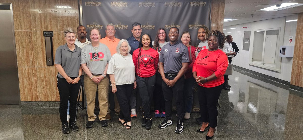 shuff13's tweet image. What an amazing day today celebrating ASAHPERD's 100th year! We took part in the Birmingham City Proclamation with Mayor Woodfin. Team ASAHPERD! Thank you to everyone! @asahperd @BhamCitySchools @DrMarkSullivan @HEAL_United @jt1603 @NAHPL_ST @prwill1052 @NCHPAD