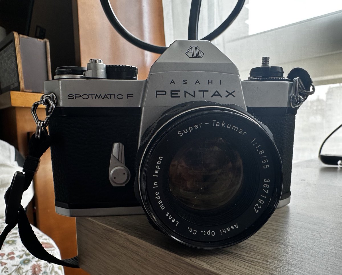 laoutfluencer's tweet image. Vendo a mi preciosa bebé (no es gestación subrogada, promise).
Interesados md.

#pentax #spotmatic #fotografia #meloquitandelasmanos #nosequehashtagponernisisirvedealgo
