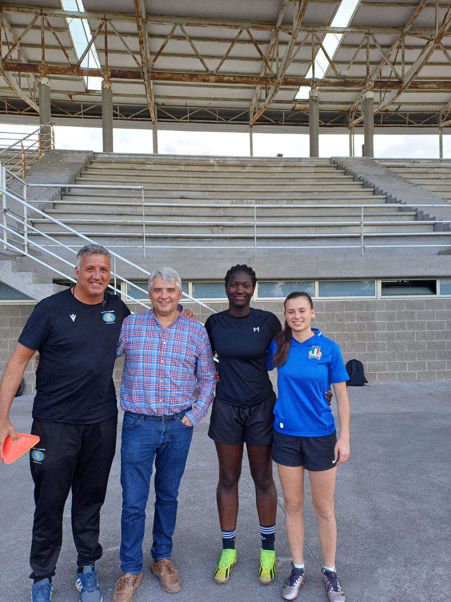 C.R.A.T. A Coruña (@crat1976) on Twitter photo Este martes, en el entrenamiento de preparación para el Campeonato de España de Rugby 7 al CRAT <a href="/rialtacoruna/">Residencia Rialta</a> le acompañaron tres compañeras, Carolina y Deisy de <a href="/RugbySantiago/">Santiago Rugby Club</a> y Lola Pérez de <a href="/VigoRugbyClub/">Vigo Rugby Club</a> Este martes, en el entrenamiento de preparación para el Campeonato de España de Rugby 7 al CRAT <a href="/rialtacoruna/">Residencia Rialta</a> le acompañaron tres compañeras, Carolina y Deisy de <a href="/RugbySantiago/">Santiago Rugby Club</a> y Lola Pérez de <a href="/VigoRugbyClub/">Vigo Rugby Club</a>