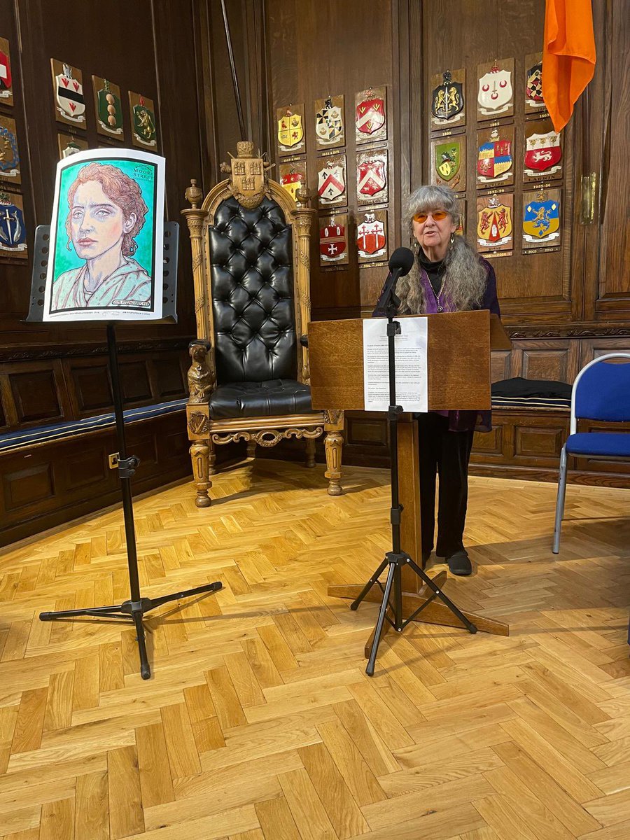 Some of the relatives of the 1916 signatories of the Proclamation at the launch of the Elizabeth O’Farrell print by <a href="/jimfitzpatrick/">JIM FITZPATRICK</a> in the Mansion House  this evening 👏🏼🖼️