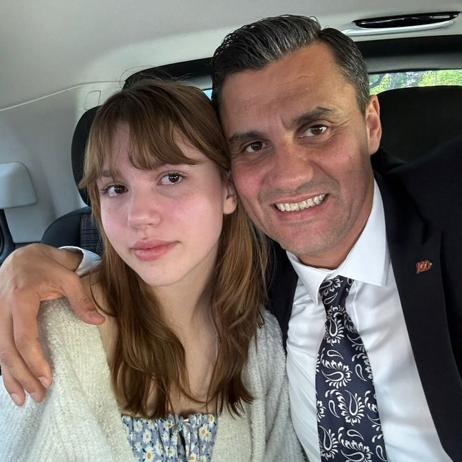 Ferdi Zeyrek’in kızı Nehir Zeyrek, uygunsuz paylaşım yapan sahte hesaplara dava açtı.