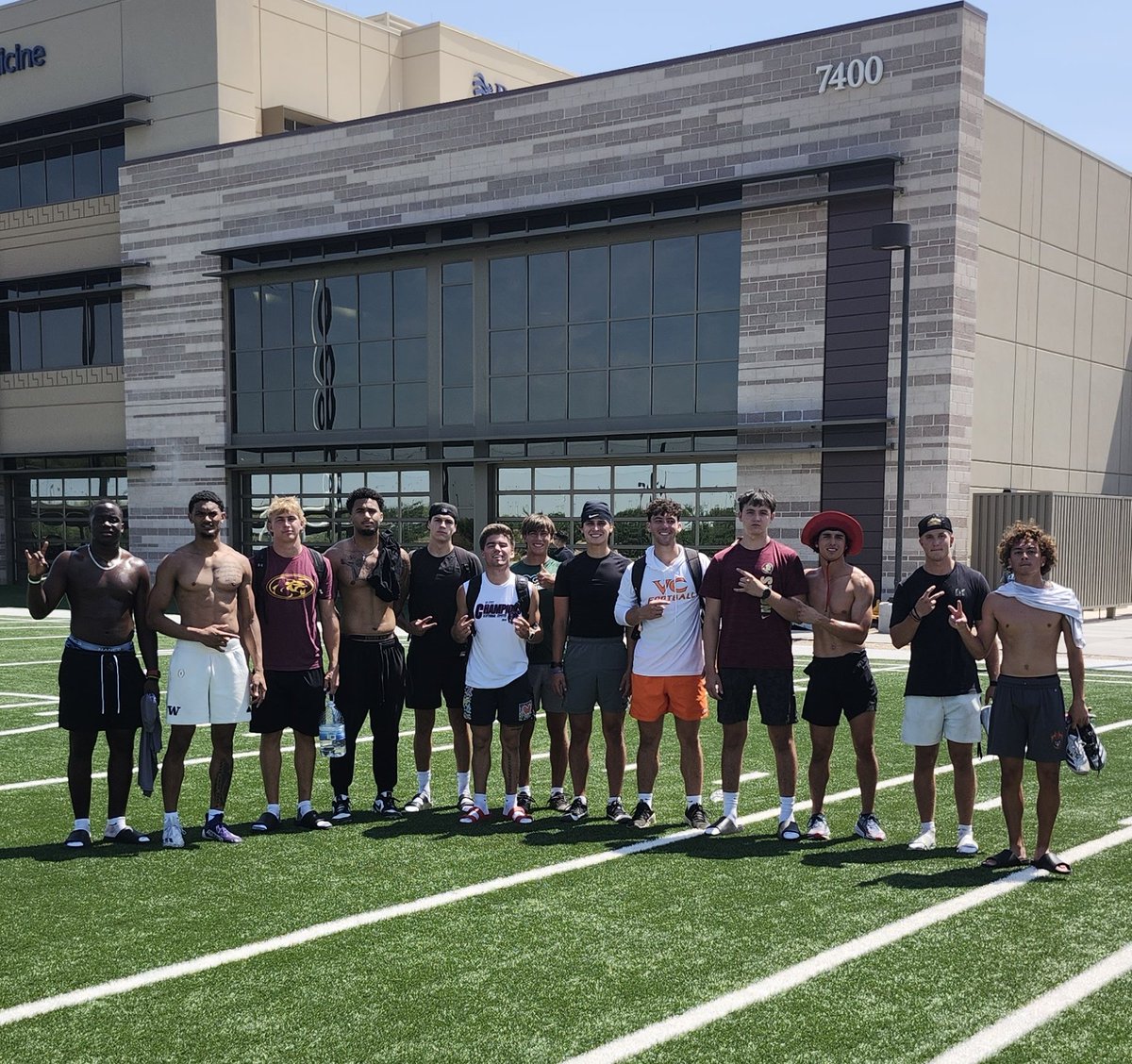 Excellent group on Wednesday! <a href="/jalendaniels_/">Jalen Daniels</a> <a href="/HaskellWilliam4/">Will Haskell Jr</a> <a href="/KainanManna/">KAINAN MANNA</a> <a href="/Rober1Knorr_/">Robert Knorr 2025 QB</a> <a href="/grant_guidry2/">Grant Guidry</a> <a href="/CohillAndrew/">Andrew_Cohill</a> <a href="/Tmcnally06/">Tyler McNally c/o 2025 QB</a>
<a href="/quarterbackmag/">Quarterback Magazine</a>