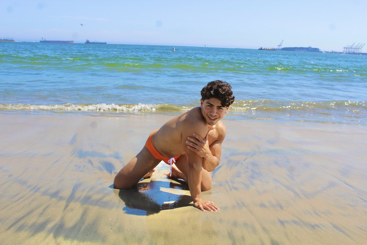 Sergiio_Galindo's tweet photo. Sun, sweat , and a slow burn ๐ฅ โ๏ธ
@gaydianproductions
#FitAndFine #BeachBodyGoals
#MuscleVibes #ShreddedPhysique
#AbsOnPoint #SunKissedMuscles
#TannedAndToned #LatinoFitVibes
#MexicanModel #GuapoMexicano
#LatinoHeat #FitMexicano
#MexicanBeefcake #BeachHunk
#PlayaVibes https://t.co/h47BhsLRwb