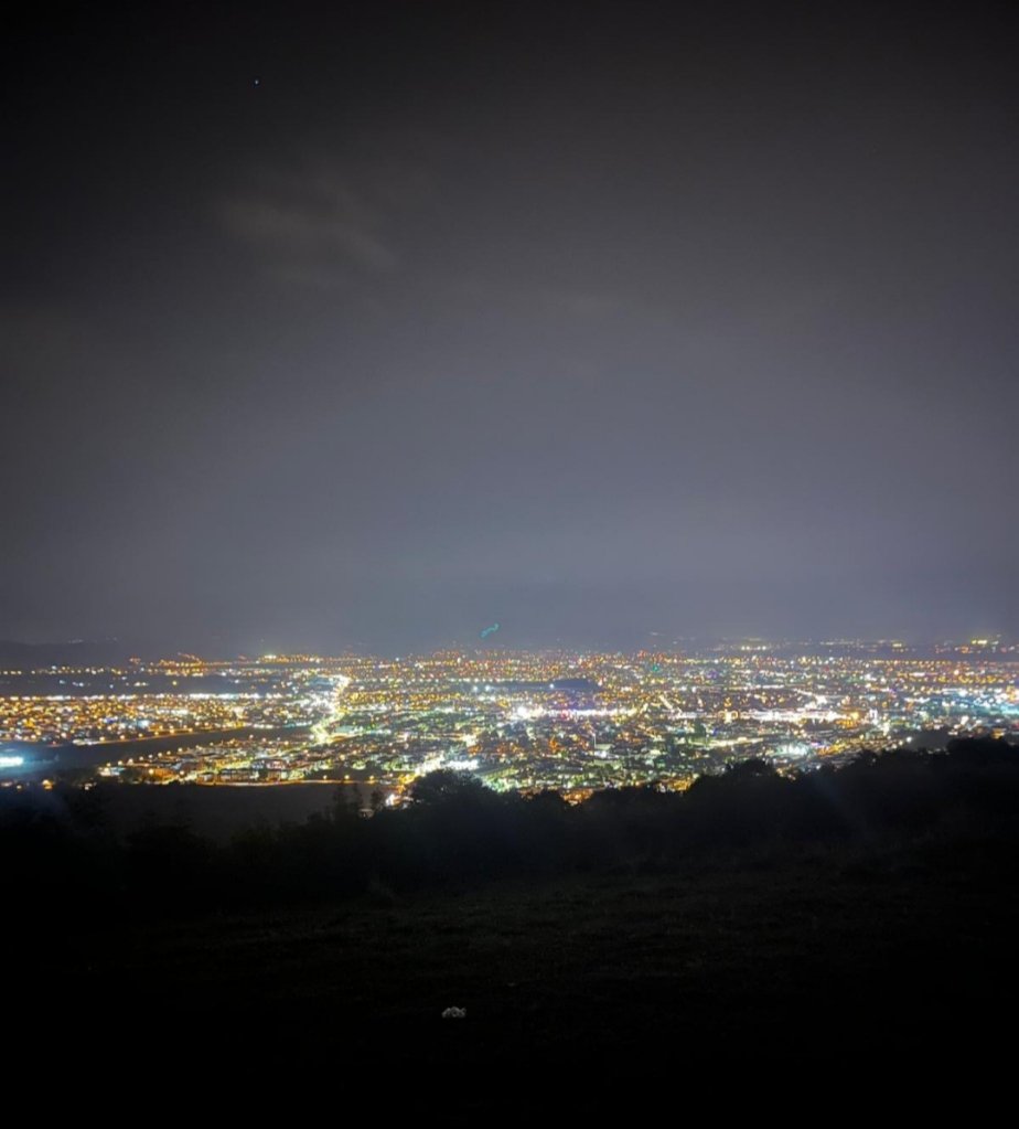 biri_tansiyonlu's tweet image. Sabaha kadar #offline 
#serdivantepe🍻