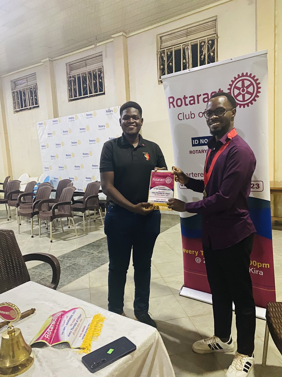 About fellowship today 🎊

We shared stories,experiences and lessons from the heroes in our lives 
We extend our sincere gratitude to the visiting Rotaractors and guests that joined us this evening