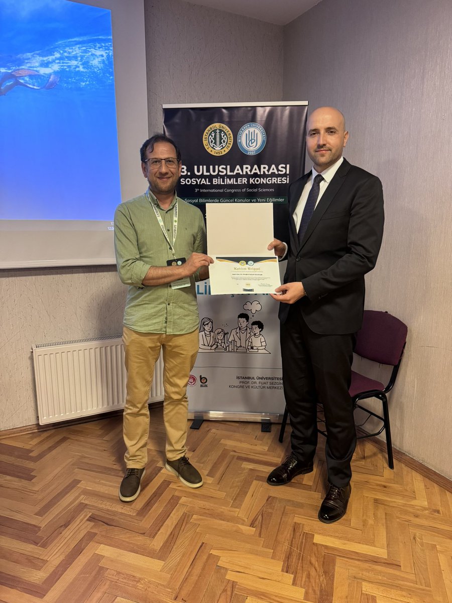 EGulduler's tweet photo. Bugün mezunu olduğum İstanbul Üniversitesi’nde düzenlenen 3. Sosyal Bilimler Kongresinde “Yerel Yönetimlerde Harcama Değişimleri: Büyükşehir Belediyeleri Uygulama Örneği” konulu bildirimizle yer aldık. https://t.co/pufIvzqPQi