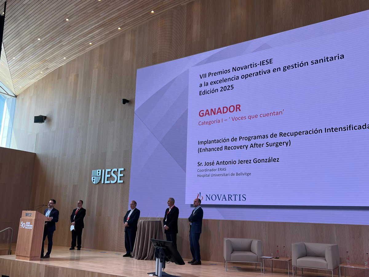josejerezg's tweet image. 🏆 Orgulloso del equipo ERAS-RIC del @hbellvitge, galardonado con el Premio @IESEBusiness @NovartisSpain a la Excelencia Operativa 2025.
Un modelo más humano, eficiente y centrado en valor 💙
Gracias a todo el equipo. ¡Seguimos!
#ERAS #ValueBasedHealthcare #Bellvitge #somERAS