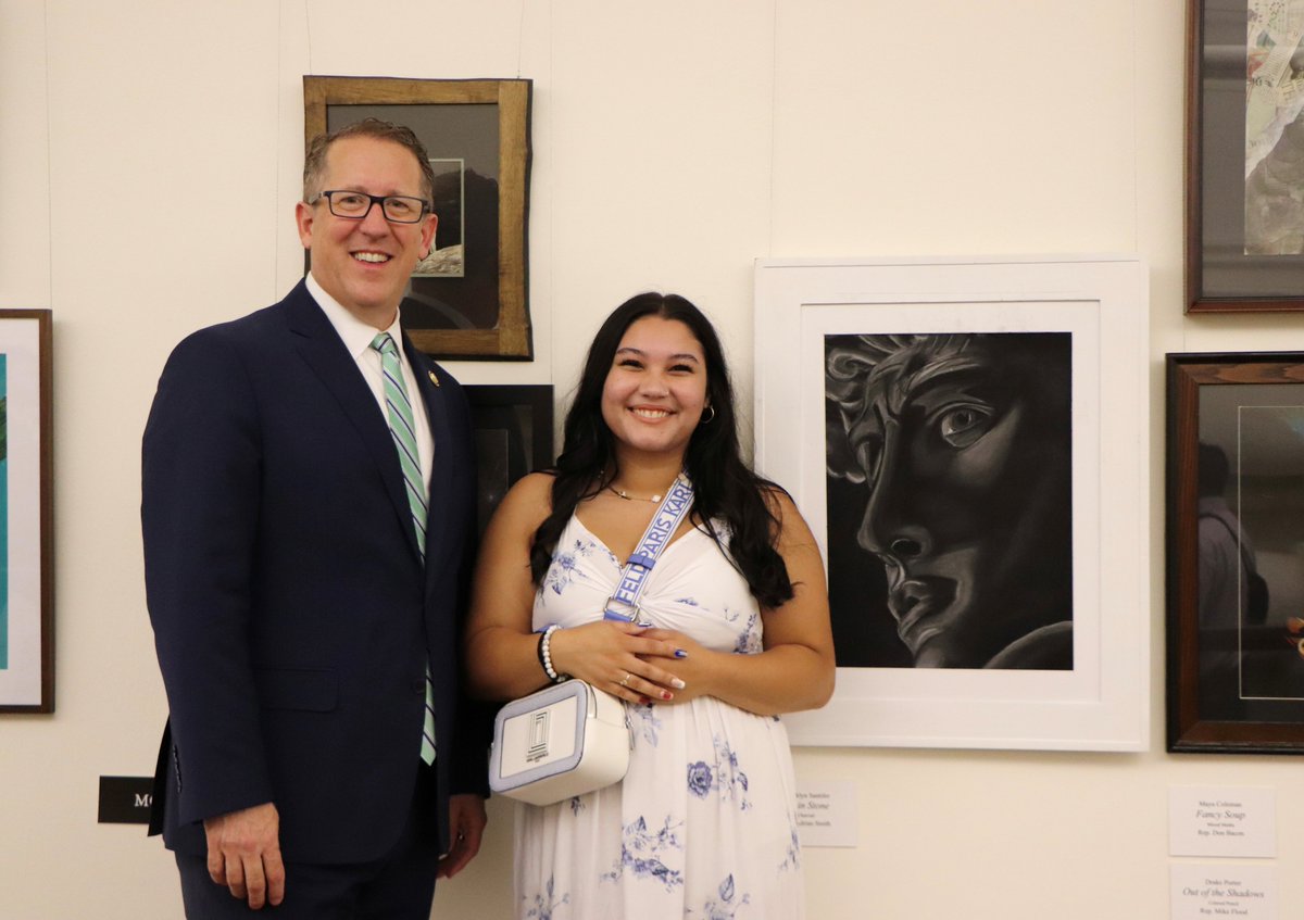Brooklyn Santifer of Oxford, NE, is the 2025 winner of the #NE03 Congressional Art Competition. Yesterday, I welcomed her to Capitol Hill where her charcoal piece "Set in Stone" will be displayed for a year.