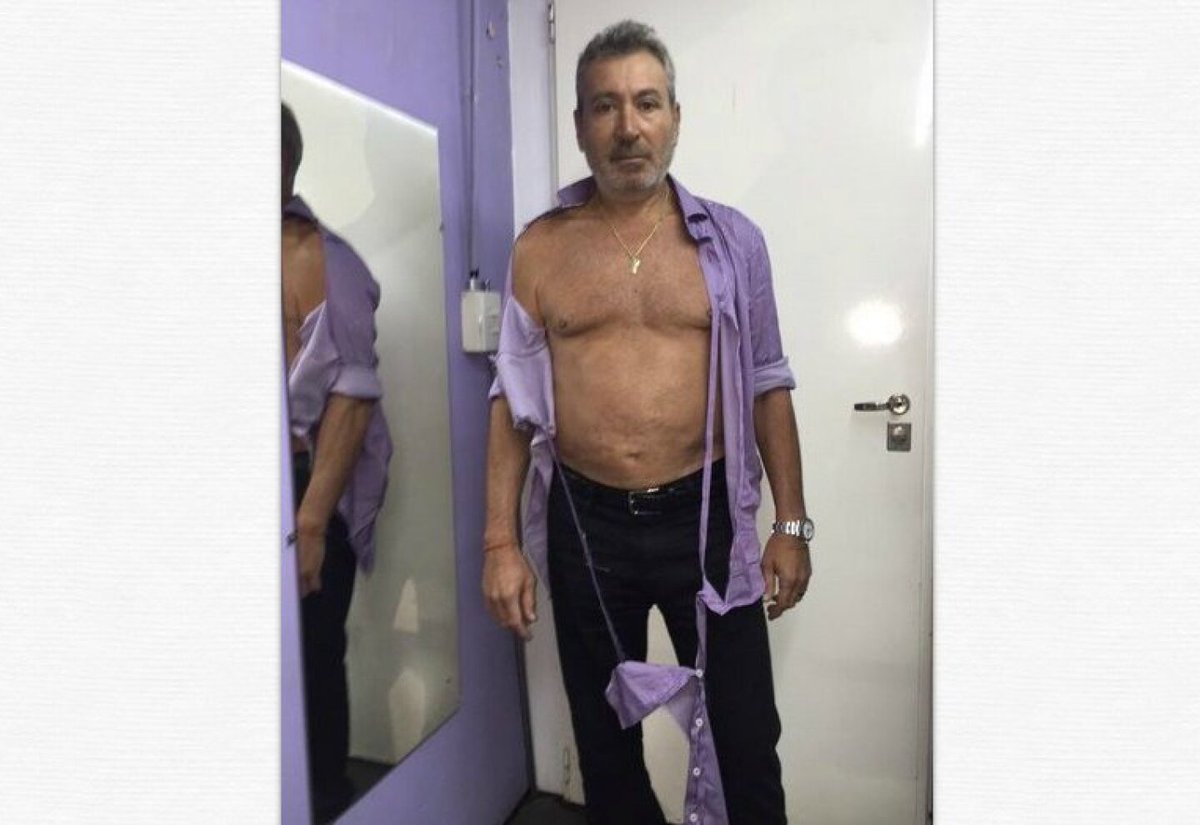 [Mundo] Así salió caminando el único sobreviviente del avión de Air India que se estrelló con 242 personas a bordo.