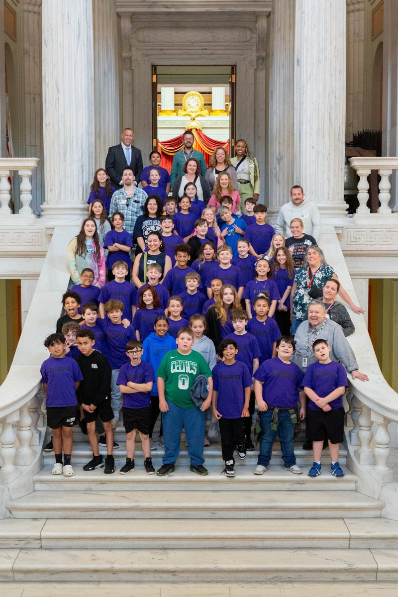 Rhode Island House of Representatives (@rihouseofreps) on Twitter photo Earlier this week, Rep. <a href="/TomNoret/">Thomas Noret</a> hosted a group of students from Blackrock Elementary School at the State House. The <a href="/coventryschools/">Coventry Schools RI</a> fourth-graders participated in a mock legislative session, led by Rep. Noret, where they debated and voted on several bills and learned about how Earlier this week, Rep. <a href="/TomNoret/">Thomas Noret</a> hosted a group of students from Blackrock Elementary School at the State House. The <a href="/coventryschools/">Coventry Schools RI</a> fourth-graders participated in a mock legislative session, led by Rep. Noret, where they debated and voted on several bills and learned about how
