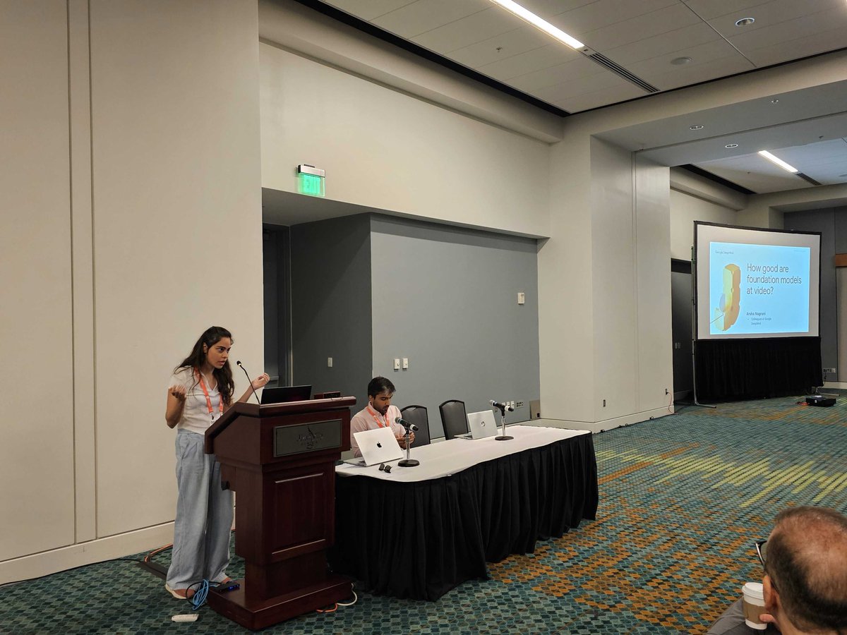 MMFMWorkshop's tweet image. And now…
Arsha Nagrani is giving a talk on "How good are foundation models at video?"