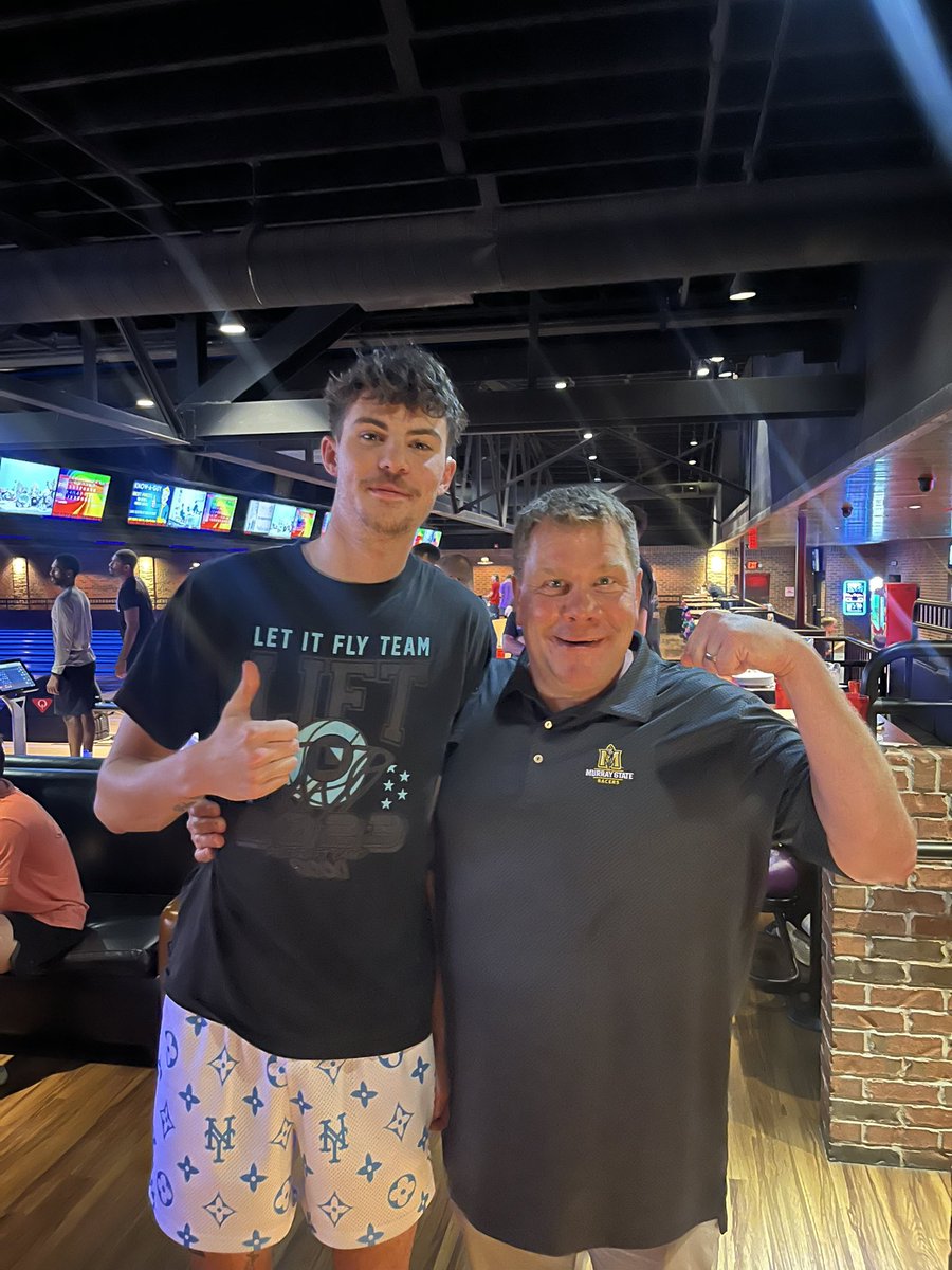 RacersHoops's tweet image. Strike SZN 🎳

Thanks to Corvette Lanes for having us out!

#GoRacers🏇