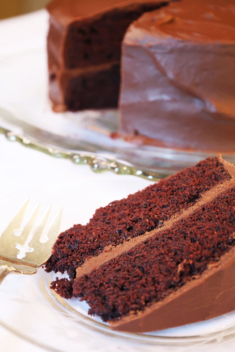 ShugasCookin's tweet photo. 😋🎉Whoo-hoo &amp; yummy!! Check out Shuga’s FIRST PUBLISHED #recipe: Ultimate Chocolate Cake! Get the recipe on the newest #blog post. (🔗Link in bio.) #ultimate #chocolate #cake #chocolatecake #chocolatelover #freerecipe #celebrate #fathersday ❤️ @ShugasCookin https://t.co/66HCm0MORF