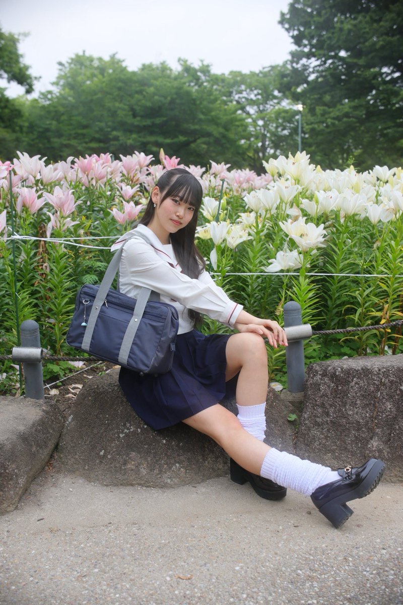 初めてのリクエスト制服撮影⭐️
やっぱりるびはブレザーの方が似合うかなーって思った😖笑
脚長く見えるように撮ってもらえて嬉しい限りです🥺